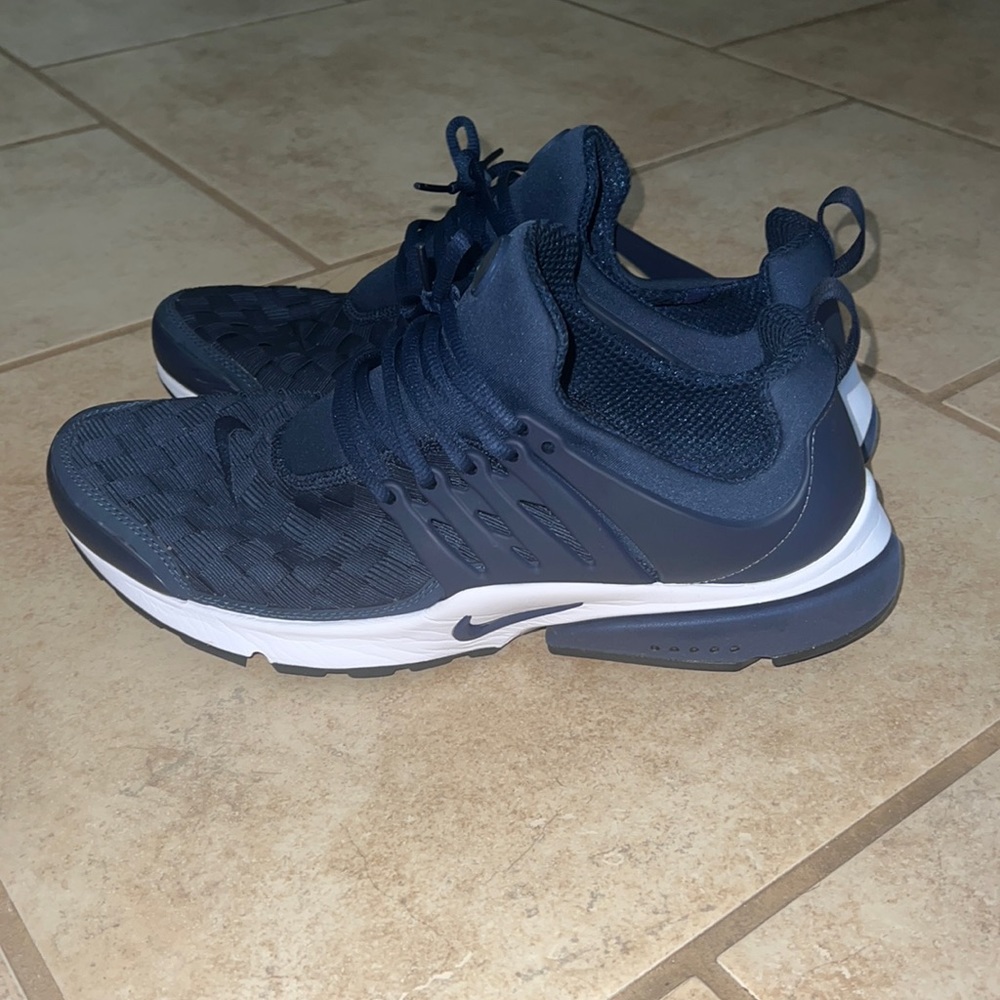 Nike Air Presto SE